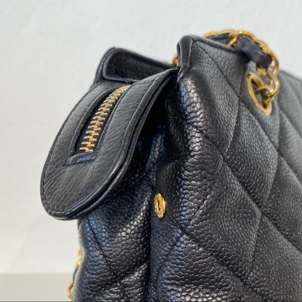 SOLD Authentic Chanel Vintage Black Caviar Tote Bag - Picture 5 of 16